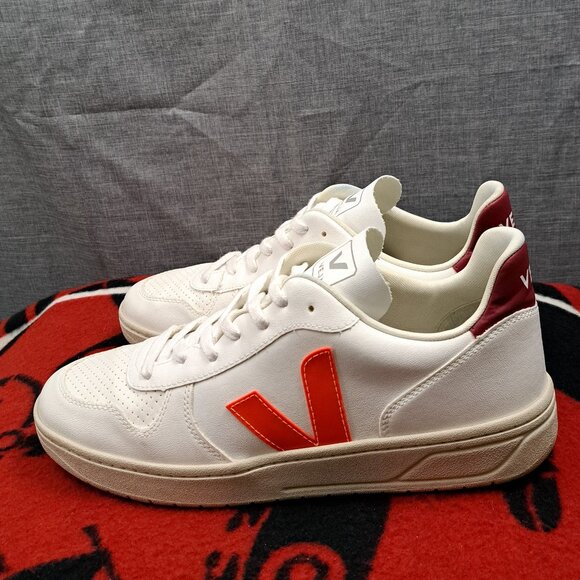 %Men Veja V-10 CWL Sneaker in White/Orange Fluo/Marsala sz 46EU/12US / A 45